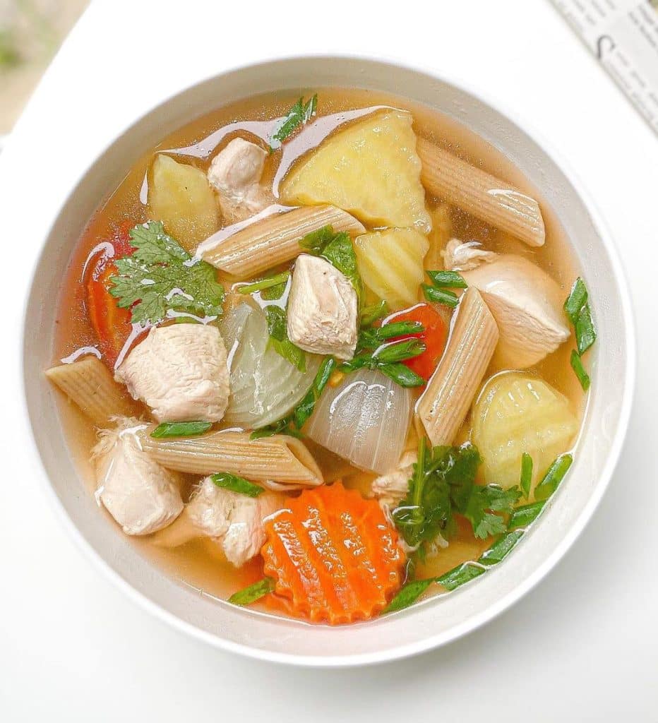 เพนเน่ซุปไก่คลีนๆ